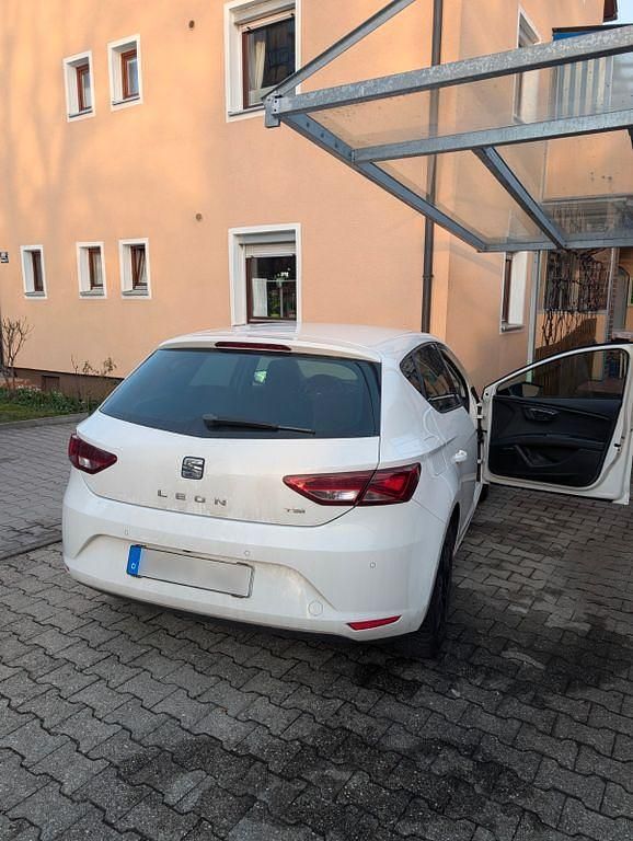 Gebraucht Seat Leon CONNECT 110 PS (80 kW) 2016 Weiß Limousine