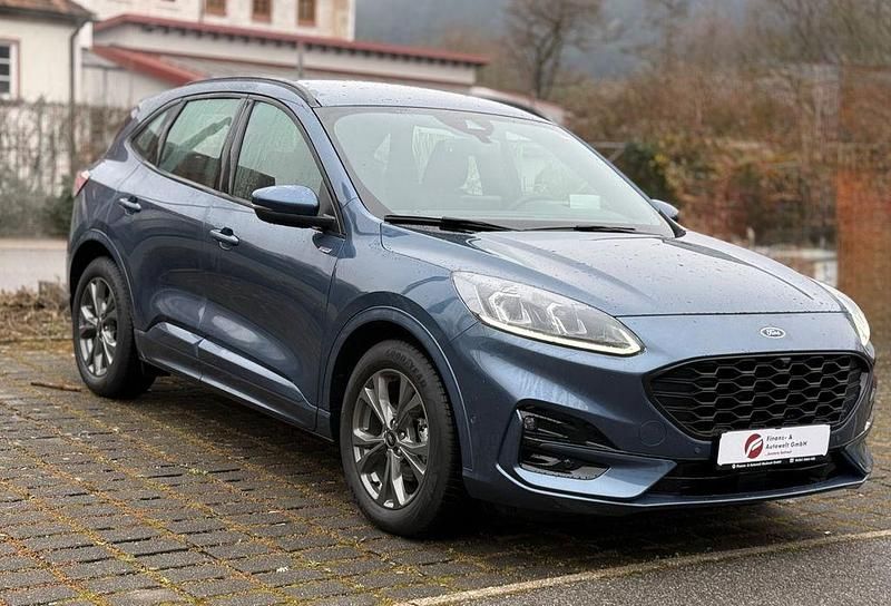 Gebraucht Ford Kuga ST-Line 120 PS (88 kW) 2024 Blau SUV