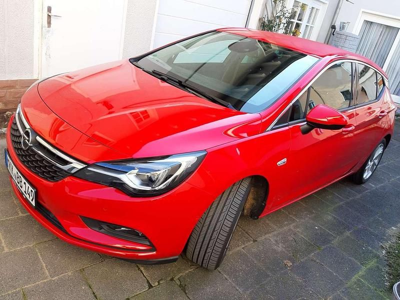 Gebraucht Opel Astra Edition 150 PS (110 kW) 2016 Rot Limousine