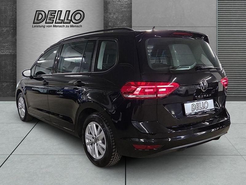 Gebraucht VW Touran Comfortline 150 PS (110 kW) 2022 Deep black perleffekt Van / Kleinbus
