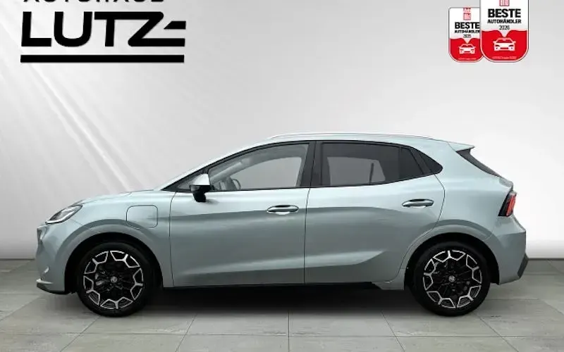 Nowe MG MG4 EV 117 kW (160 KM) 2026 Srebrny Hatchback