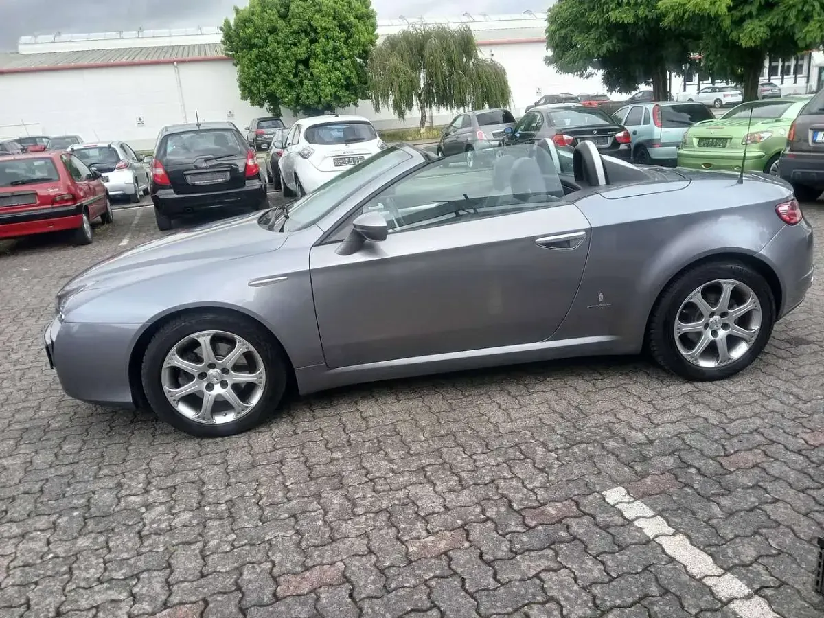Gebraucht Alfa Romeo Spider Exclusive 185 PS (136 kW) 2007 Diamant grau Cabrio