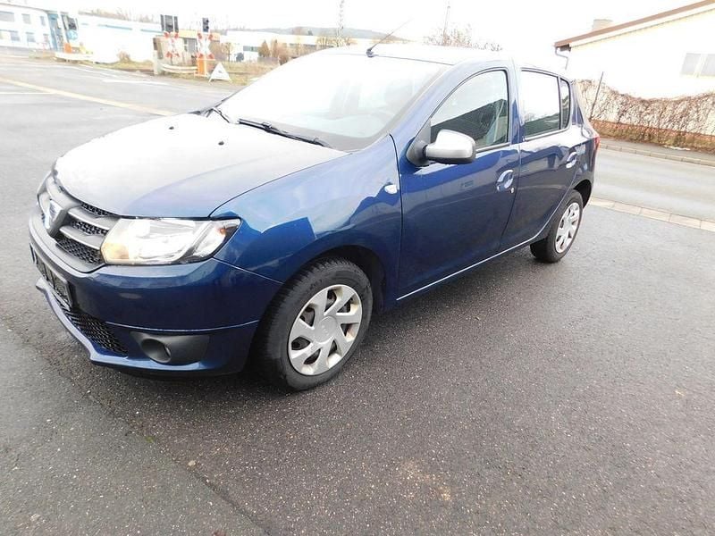 Gebraucht Dacia Sandero Celebration 90 PS (66 kW) 2015 Blau Limousine
