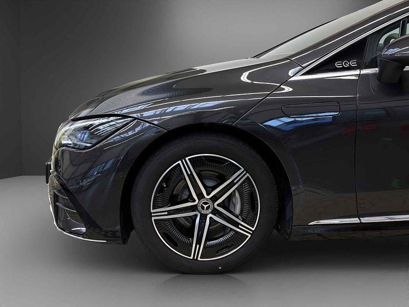 Gebraucht Mercedes EQE500 AMG 300 kW (408 PS) 2024 Metalliclack graphitgrau (metallic) Limousine