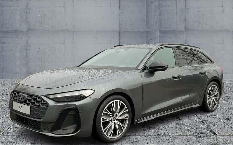 Grau Gebraucht 2024 Audi A5 Edition .1 Coupé | 65.850 € - Bild 1/4