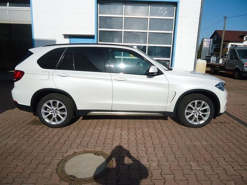 Gebraucht BMW X5 258 PS (189 kW) 2015 Weiß SUV