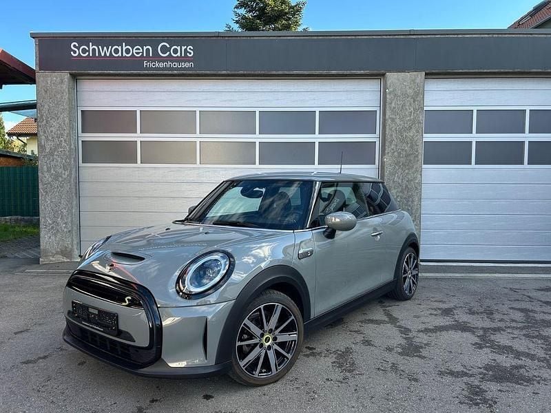 Grau Gebraucht 2022 Mini Cooper SE Kleinwagen | 17.999 € (Fairer Preis) - Bild 1/4