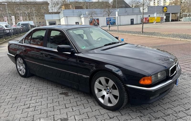 Gebraucht BMW 728 193 PS (141 kW) 1997 Schwarz Limousine
