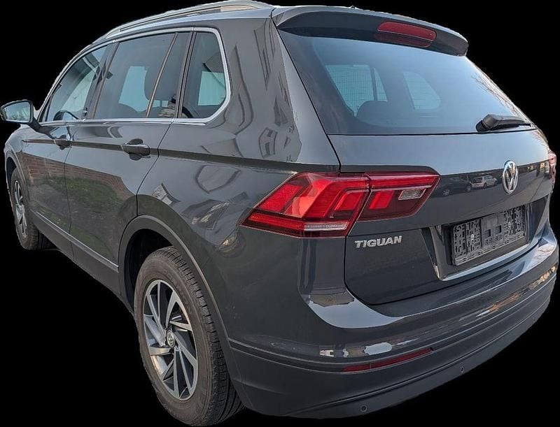 Gebraucht VW Tiguan Sound 125 PS (91 kW) 2017 Grau SUV