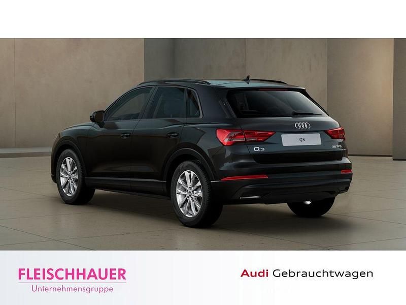 Gebraucht Audi Q3 Comfort 150 PS (110 kW) 2025 Schwarz SUV