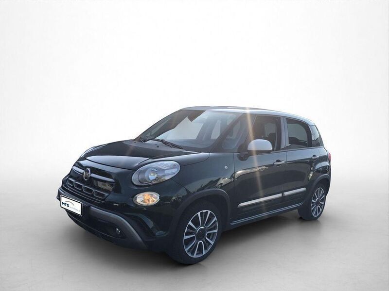 Grün Gebraucht 2017 Fiat 500L Cross Van / Kleinbus | 10.990 € (Fairer Preis) - Bild 1/4