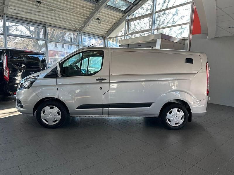 Gebraucht Ford Transit Custom Trend 131 PS (96 kW) 2023 Silber Van / Kleinbus