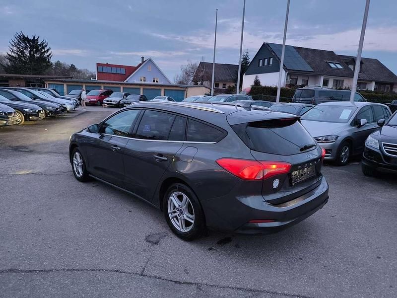 Gebraucht Ford Focus 125 PS (91 kW) 2021 Magneticgrau (metallic) Kombi