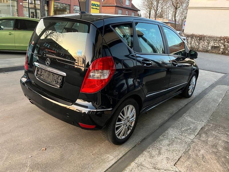 Gebraucht Mercedes A160 Elegance 95 PS (69 kW) 2009 Schwarz Kleinwagen