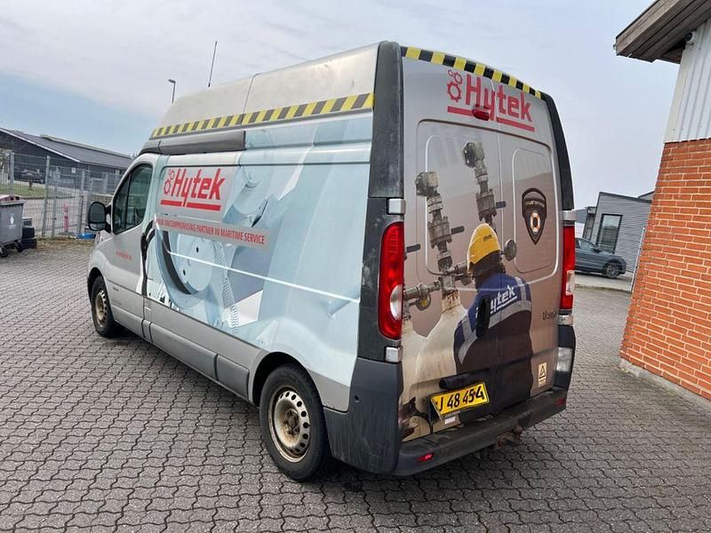 Gebraucht Renault Trafic 114 PS (83 kW) 2013 Grau Van / Kleinbus