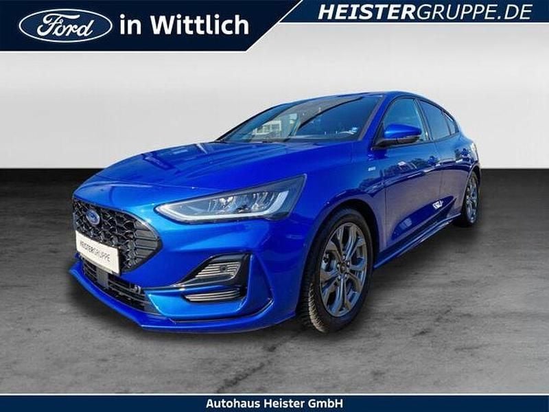 Blau Gebraucht 2024 Ford Focus ST-Line X Limousine | 26.450 € (Fairer Preis) - Bild 1/4