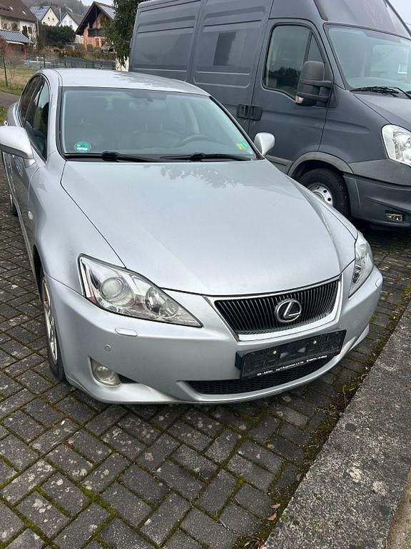 Gebraucht Lexus IS220d 177 PS (130 kW) 2006 Silber Limousine