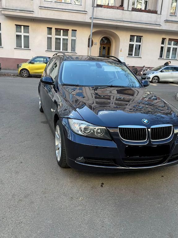 Gebraucht BMW 320 150 PS (110 kW) 2006 Blau Kombi