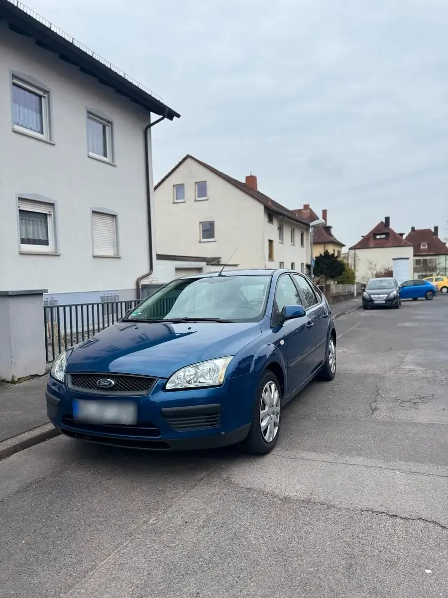 Gebraucht Ford Focus 80 PS (58 kW) 2007 Blau Kleinwagen
