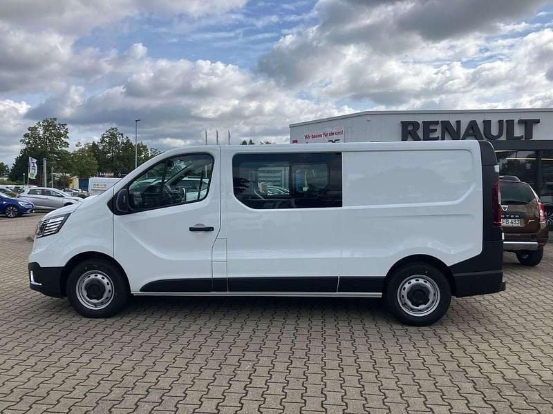 Neu Renault Trafic 150 PS (110 kW) 2025 Gletscherweiss Van / Kleinbus
