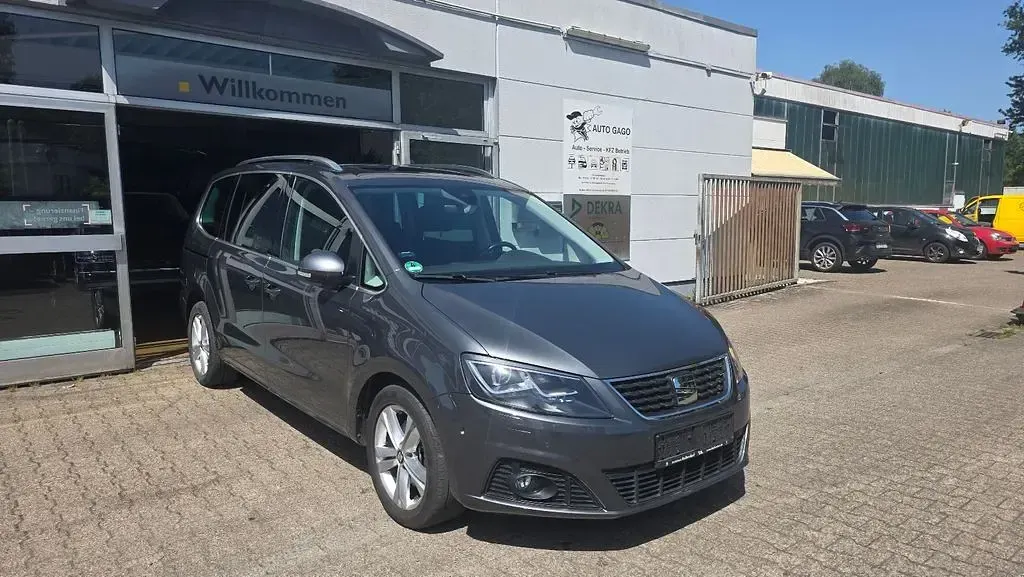 Gebraucht Seat Alhambra XCELLENCE 150 PS (110 kW) 2022 Grau Van / Kleinbus
