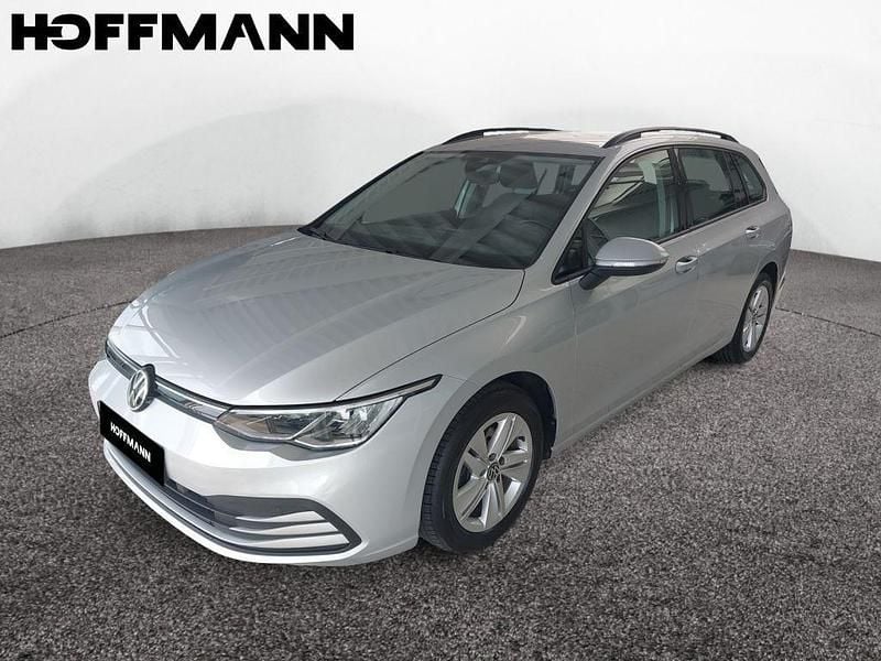 Silber Gebraucht 2022 VW Golf VIII Life Kombi | 17.798 € (Fairer Preis) - Bild 1/4