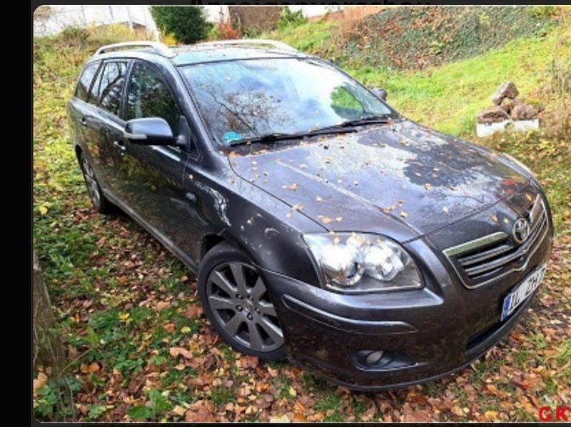 Gebraucht Toyota Avensis 177 PS (130 kW) 2008 Grau Kombi