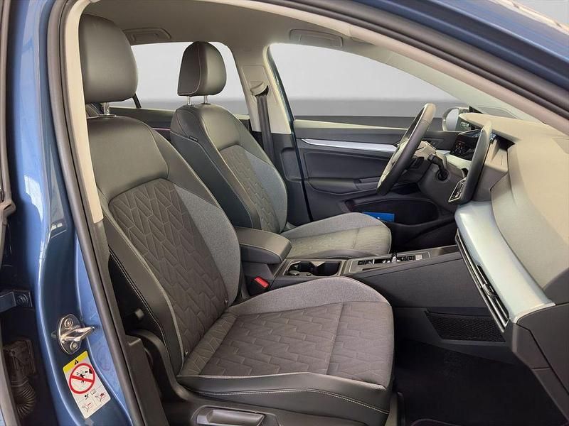 Gebraucht VW Golf VIII Goal 150 PS (110 kW) 2025 Blau Limousine