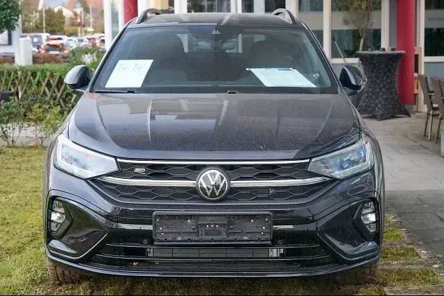 Neu VW Taigo R-line 116 PS (85 kW) 2026 Schwarz SUV