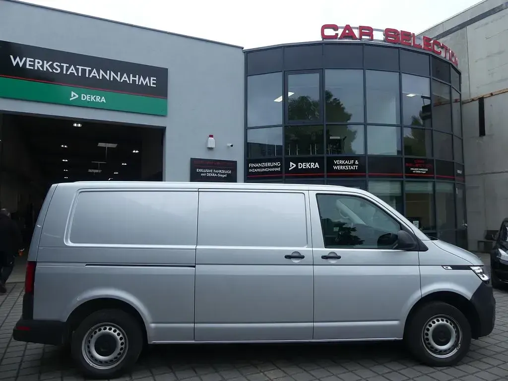 Gebraucht VW Transporter 150 PS (110 kW) 2020 Reflexsilber metallic (metallic) Van
