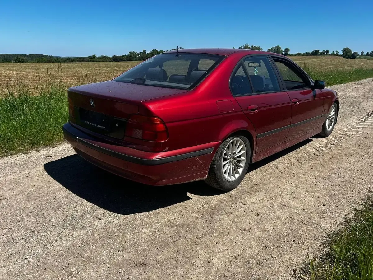 Gebraucht BMW 530 184 PS (135 kW) 1999 Rot Limousine