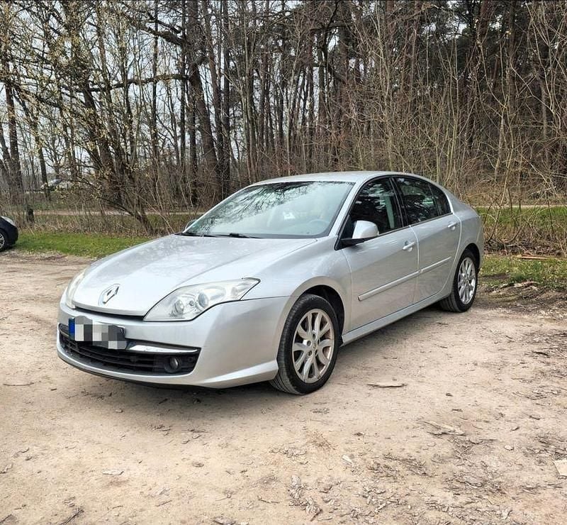 Gebraucht Renault Laguna III Dynamique 170 PS (125 kW) 2008 Silber Limousine