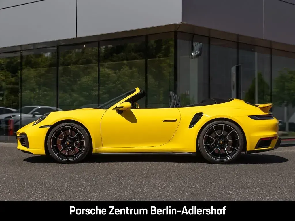 Gebraucht Porsche 992 581 PS (427 kW) 2024 Gelb Cabrio