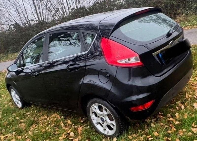Gebraucht Ford Fiesta Titanium 97 PS (71 kW) 2012 Limousine