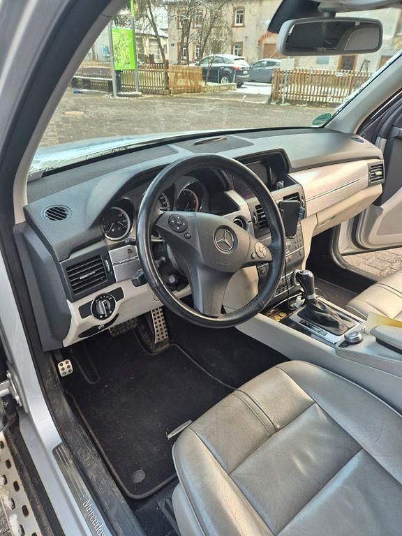 Gebraucht Mercedes GLK320 224 PS (164 kW) 2009 Silber SUV