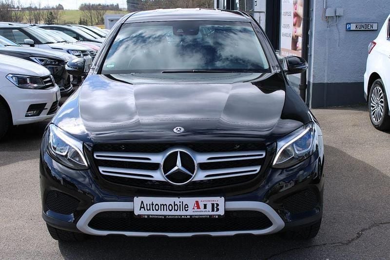 Gebraucht Mercedes GLC250 211 PS (155 kW) 2018 Schwarz SUV
