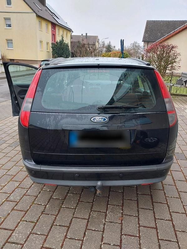 Gebraucht Ford Focus 125 PS (91 kW) 2007 Schwarz Kombi