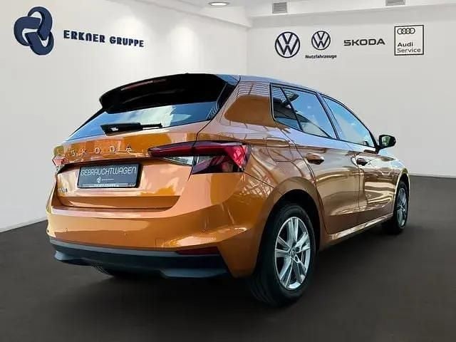 Gebraucht Skoda Fabia Selection 116 PS (85 kW) 2024 Phoenixorange premium meta... Kleinwagen