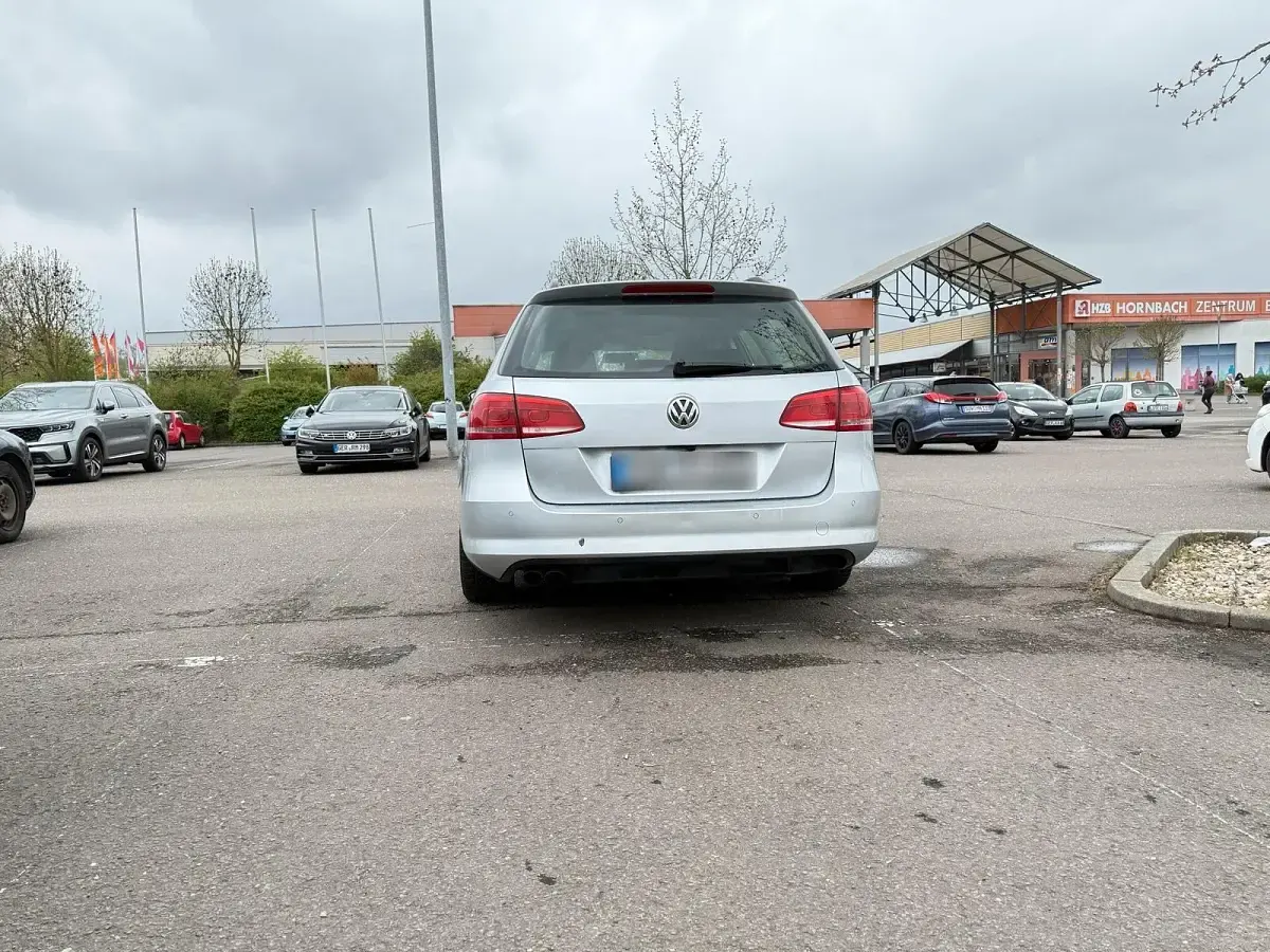Gebraucht VW Passat 140 PS (102 kW) 2012 Silber Kombi