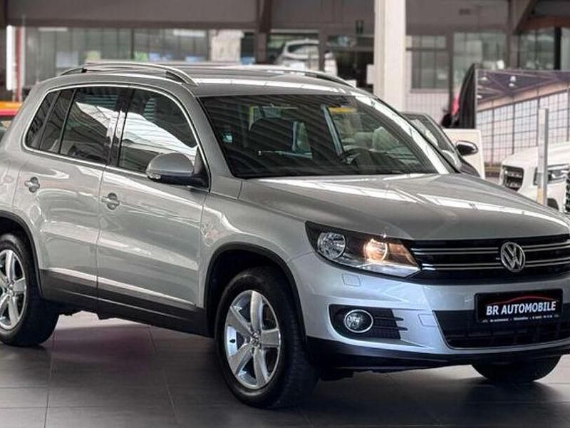 Gebraucht VW Tiguan LOUNGE 150 PS (110 kW) 2016 Reflexsilber metallic SUV
