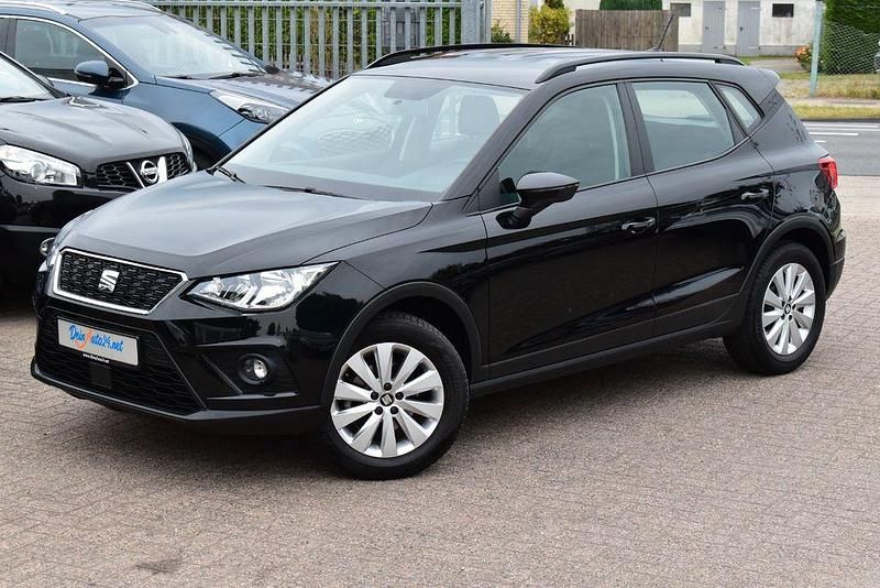 Schwarz Gebraucht 2020 Seat Arona Style SUV | 15.690 € (Guter Preis) - Bild 1/4