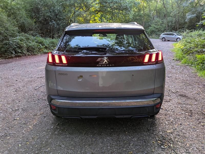 Grau Gebraucht 2020 Peugeot 3008 SUV | 15.000 € (Superpreis) - Bild 1/4