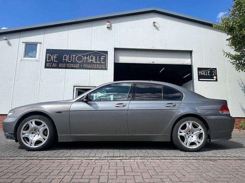 Grau Gebraucht 2004 BMW 745 Shadowline Limousine | 2.882 € (Fairer Preis) - Bild 1/4