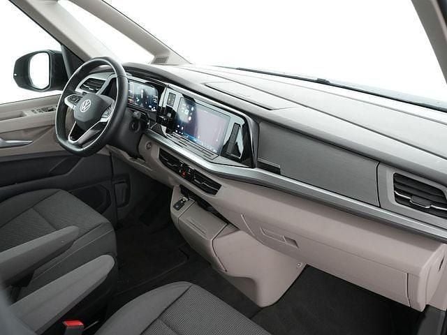 Second-hand VW Multivan Life 150 CP (110 kW) 2025 Monovolum