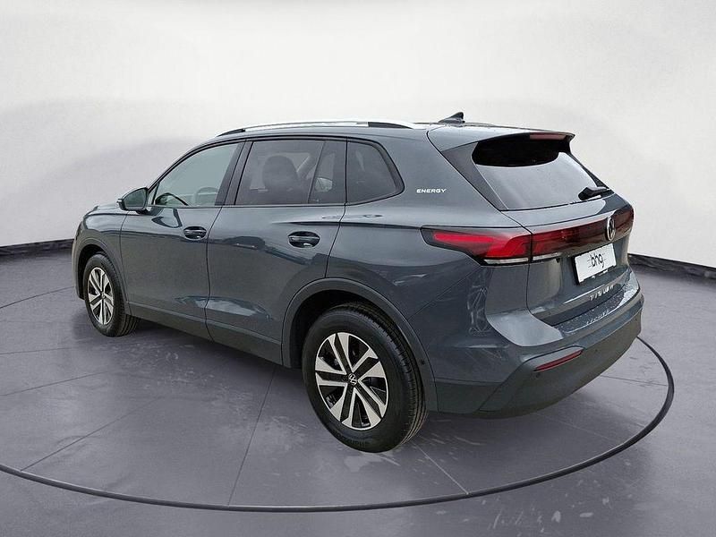 Neu VW Tiguan Life 150 PS (110 kW) 2026 Grau SUV