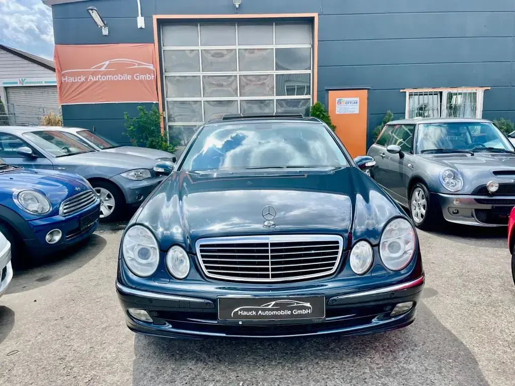Gebraucht Mercedes E320 Avantgarde 224 PS (164 kW) 2003 Schwarz Limousine