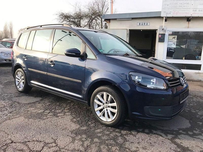 Gebraucht VW Touran Trendline 105 PS (77 kW) 2010 Blau Van / Kleinbus