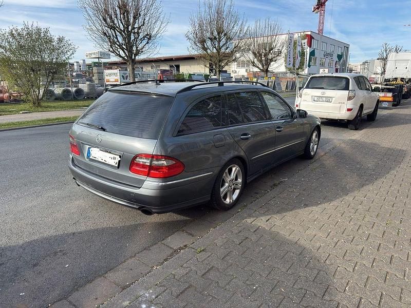 Gebraucht Mercedes E350 Elegance 292 PS (214 kW) 2008 Limousine