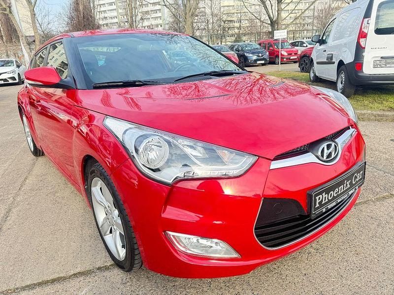 Gebraucht Hyundai Veloster Style 140 PS (102 kW) 2012 Rot Kleinwagen