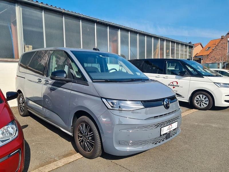 Gebraucht VW Multivan 150 PS (110 kW) 2024 Pure grey Van